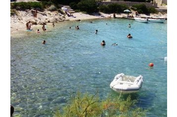 Chorwacja Privát Kanica, Zewnątrz